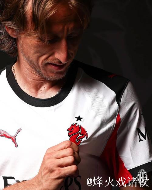 莫德里奇以对手身份三次对阵米兰，取得胜平负各一次的战绩